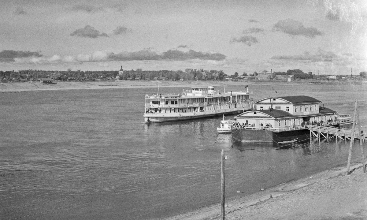 Пароход Анри Барбюс