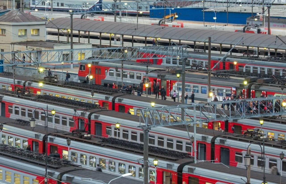 Ярославский вокзал платформы пригородных поездов