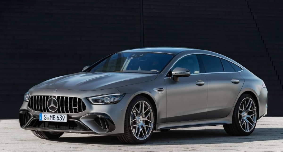 Мерседес АМГ ГТ 2022