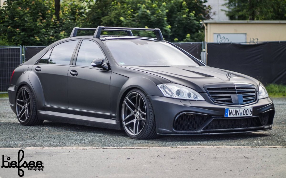W221 stance