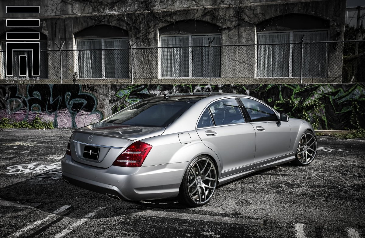 Mercedes Benz w221 r20