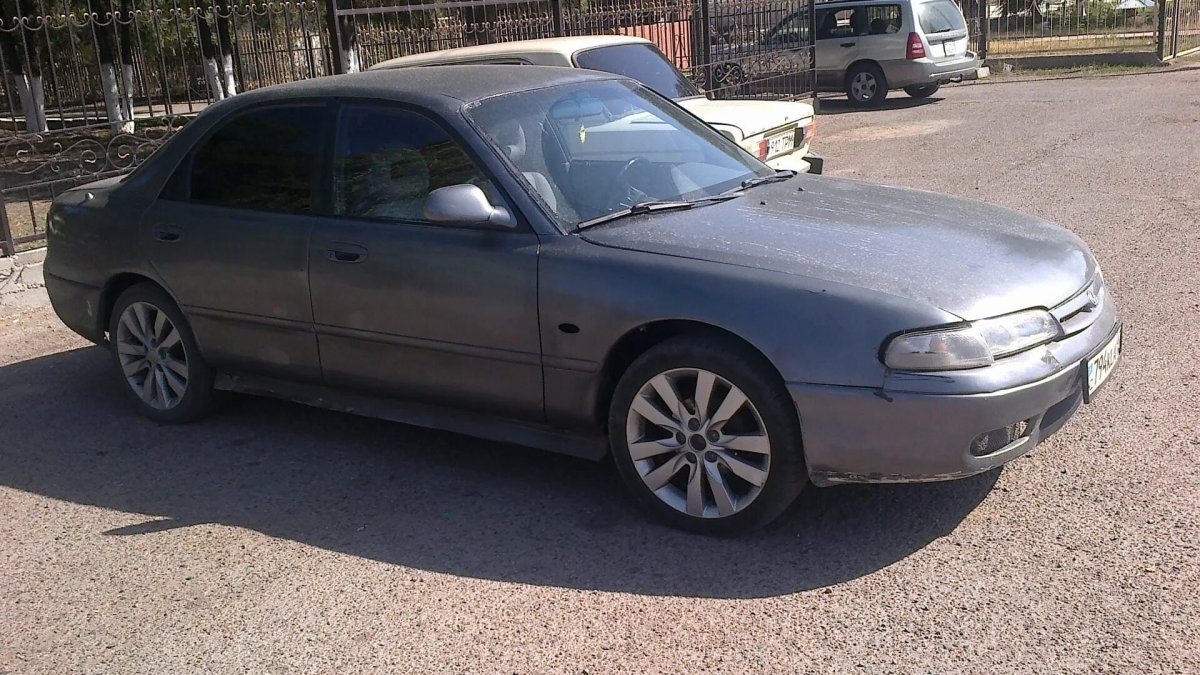 Мазда Кронус 1992