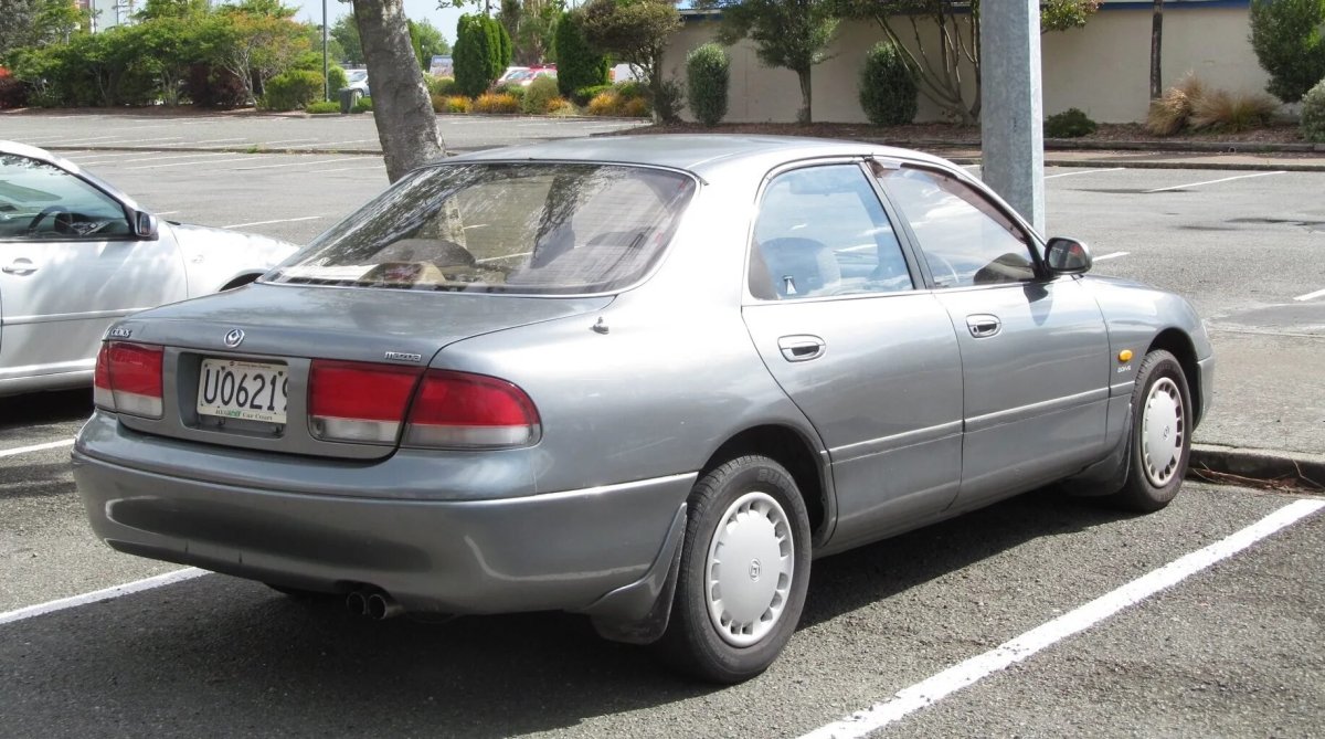 Мазда Кронос 626