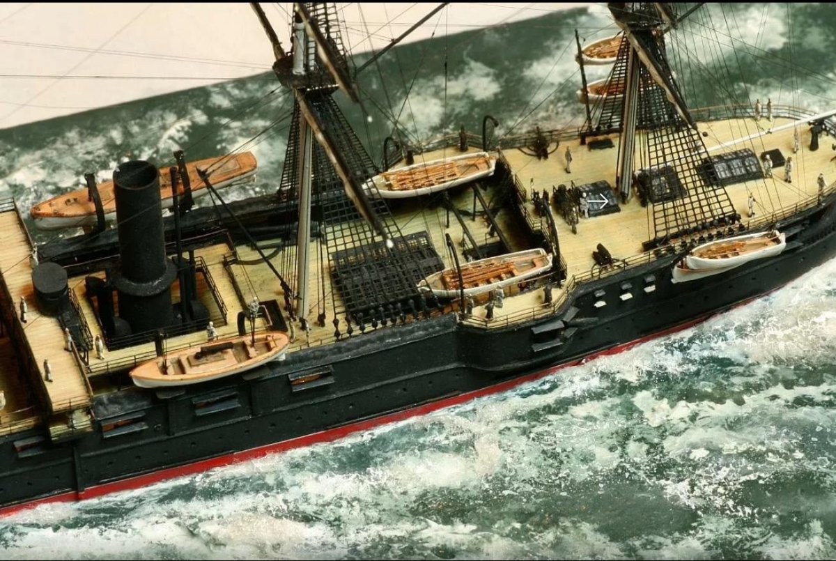 Броненосец Владимир Мономах модель