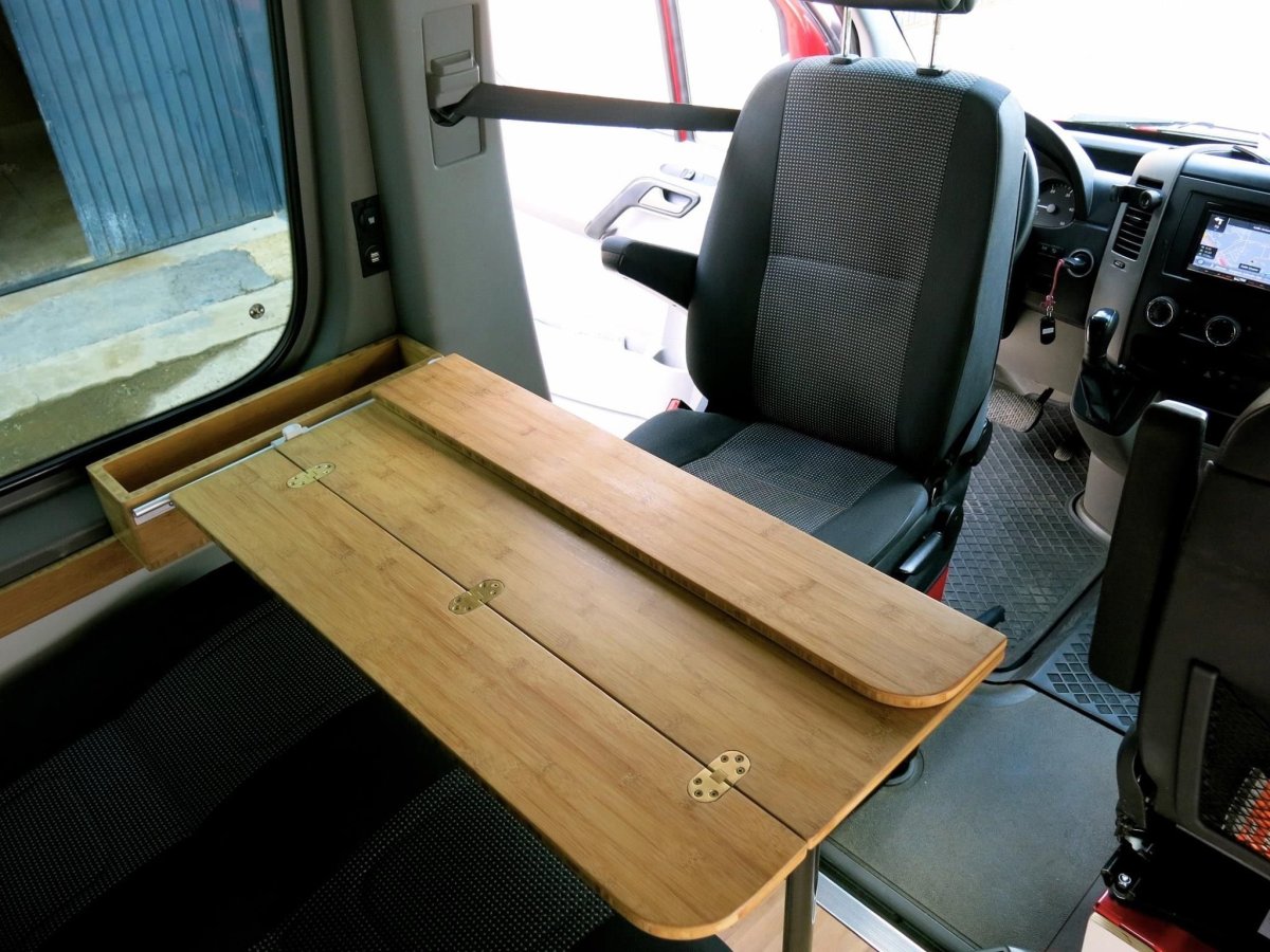 Откидной стол в автодом
