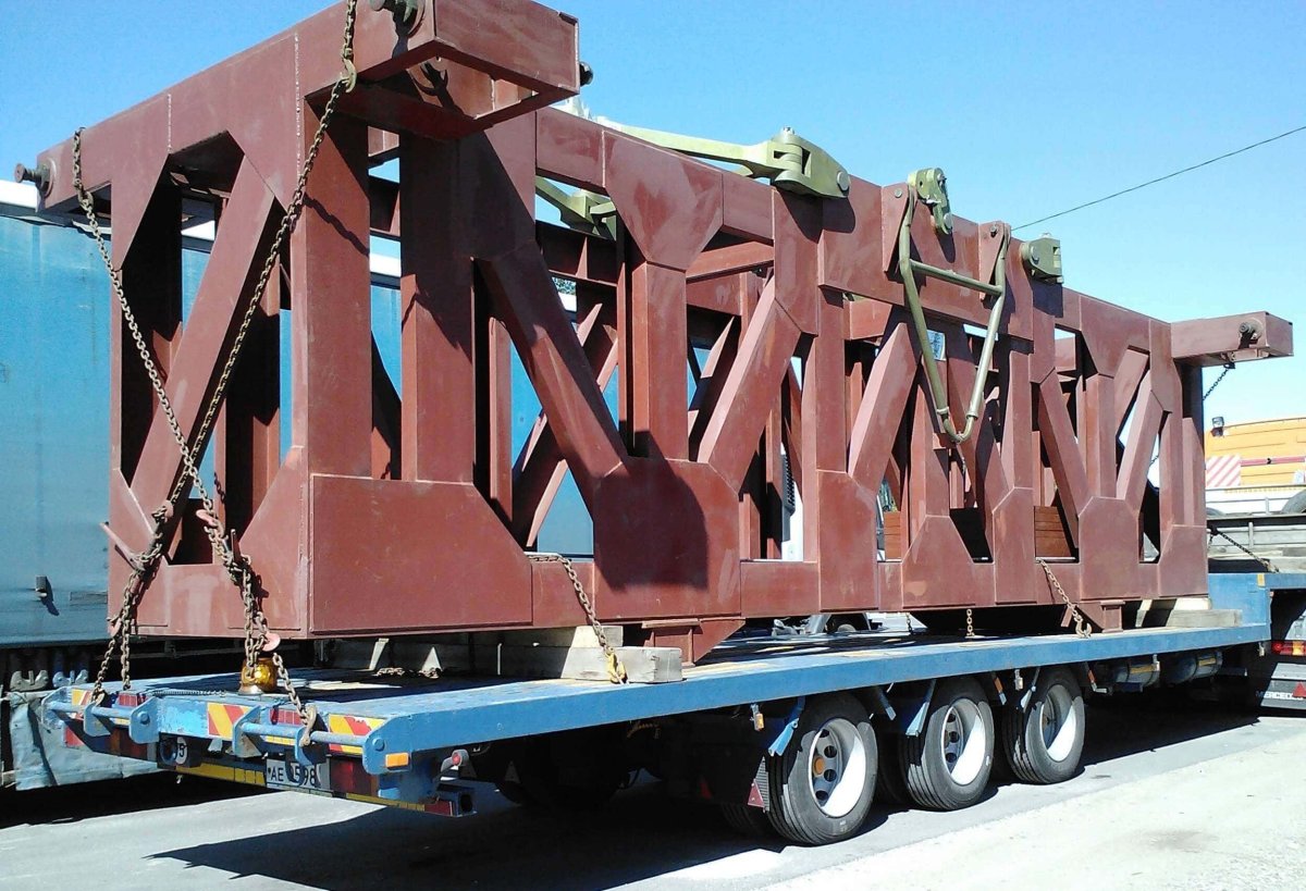 Транспортировка металлоконструкций