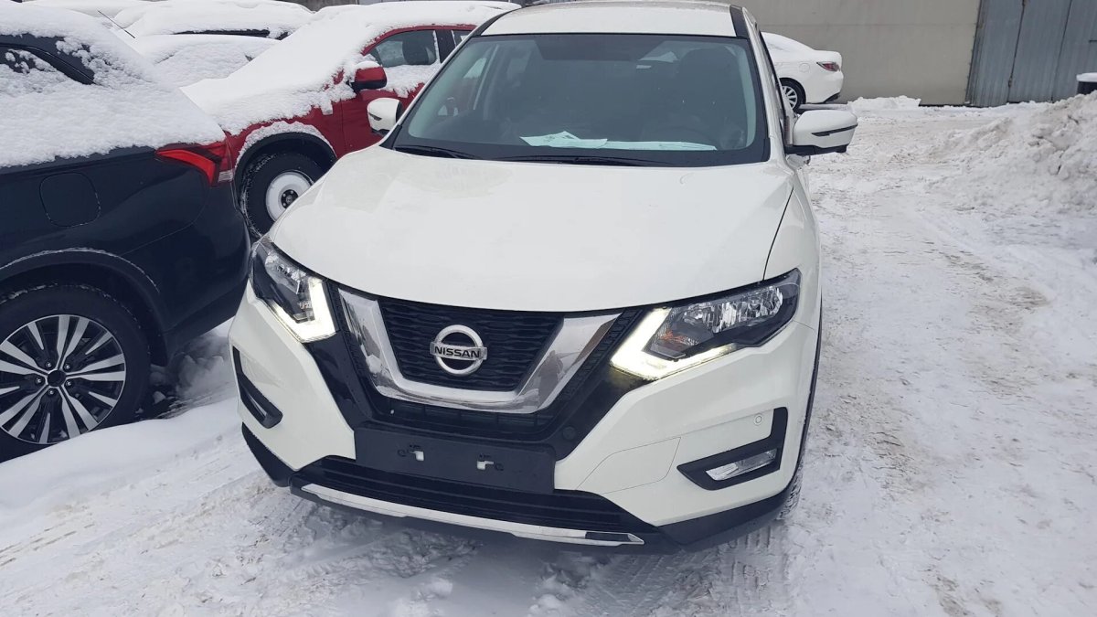 Nissan x-Trail t32 Рестайлинг белый