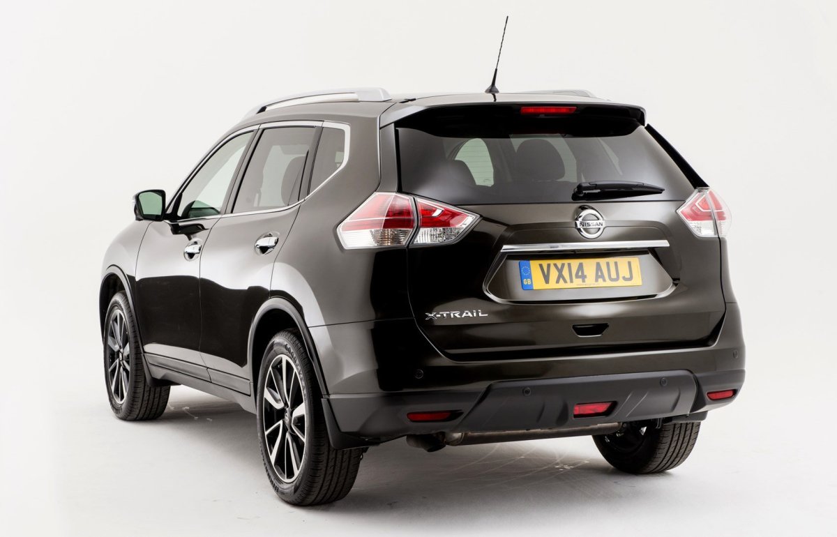 X-Trail t32 сзади