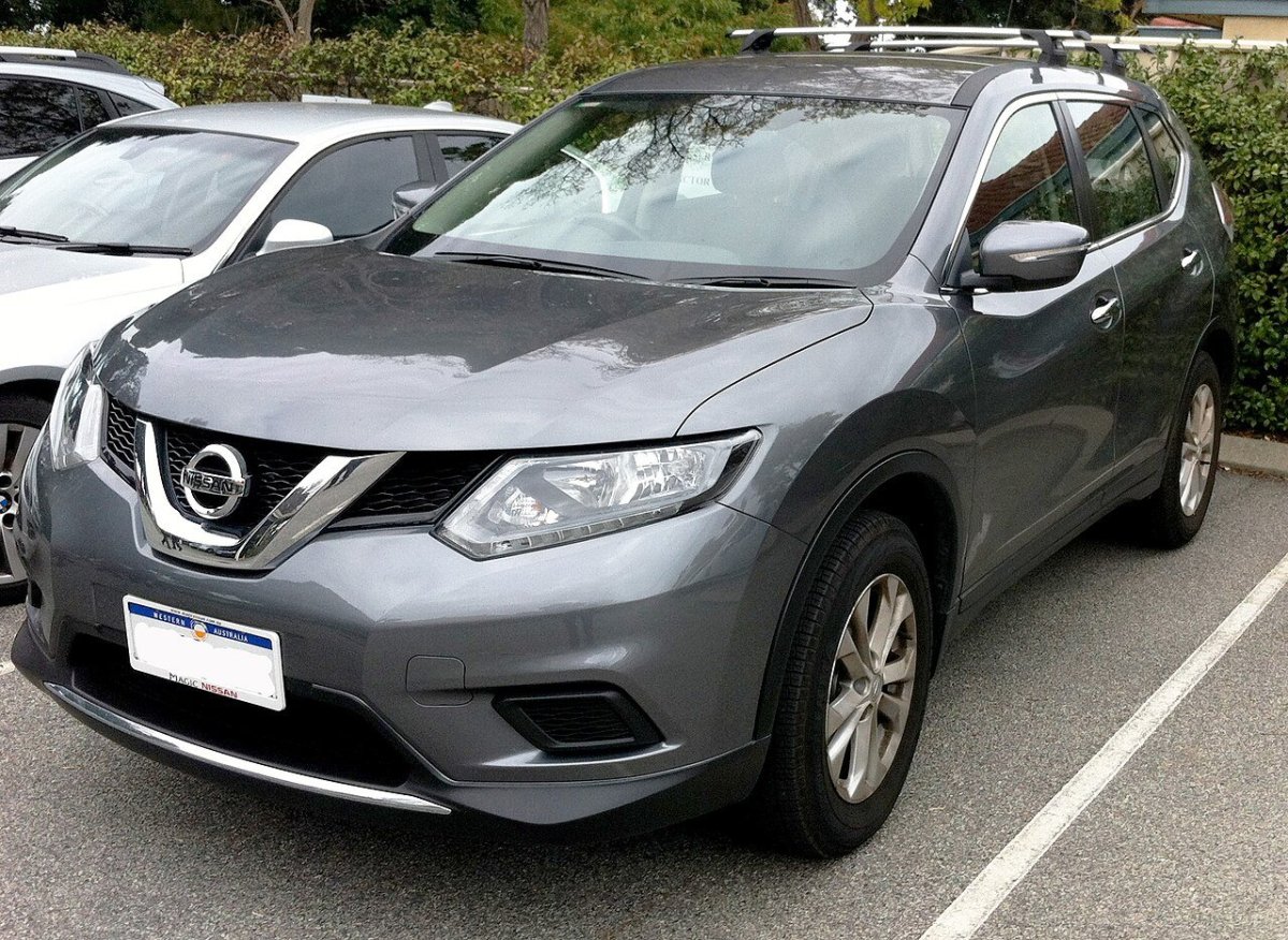 Nissan x-Trail t32 серый