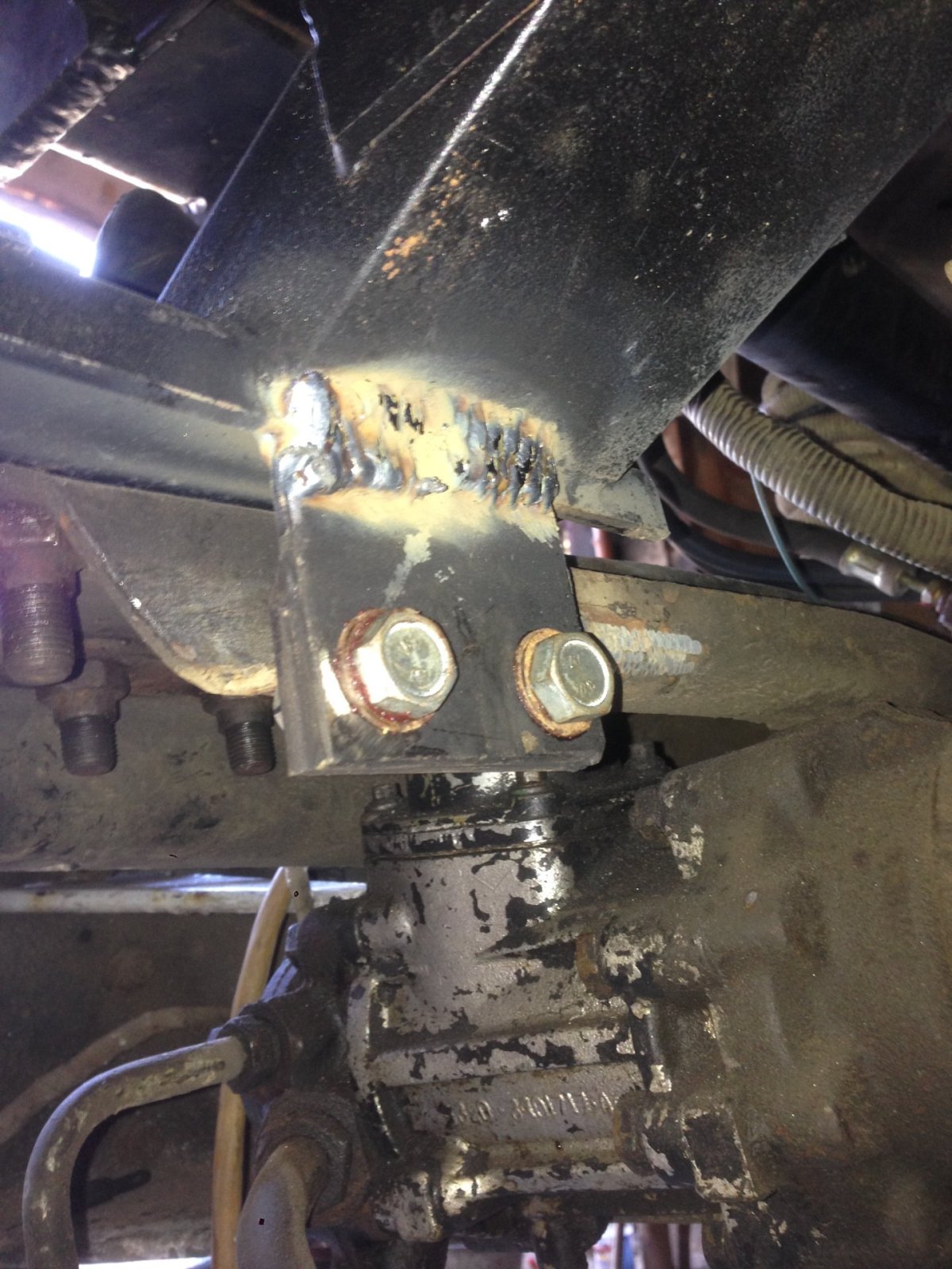 Подъемник плавающей кабины КАМАЗ