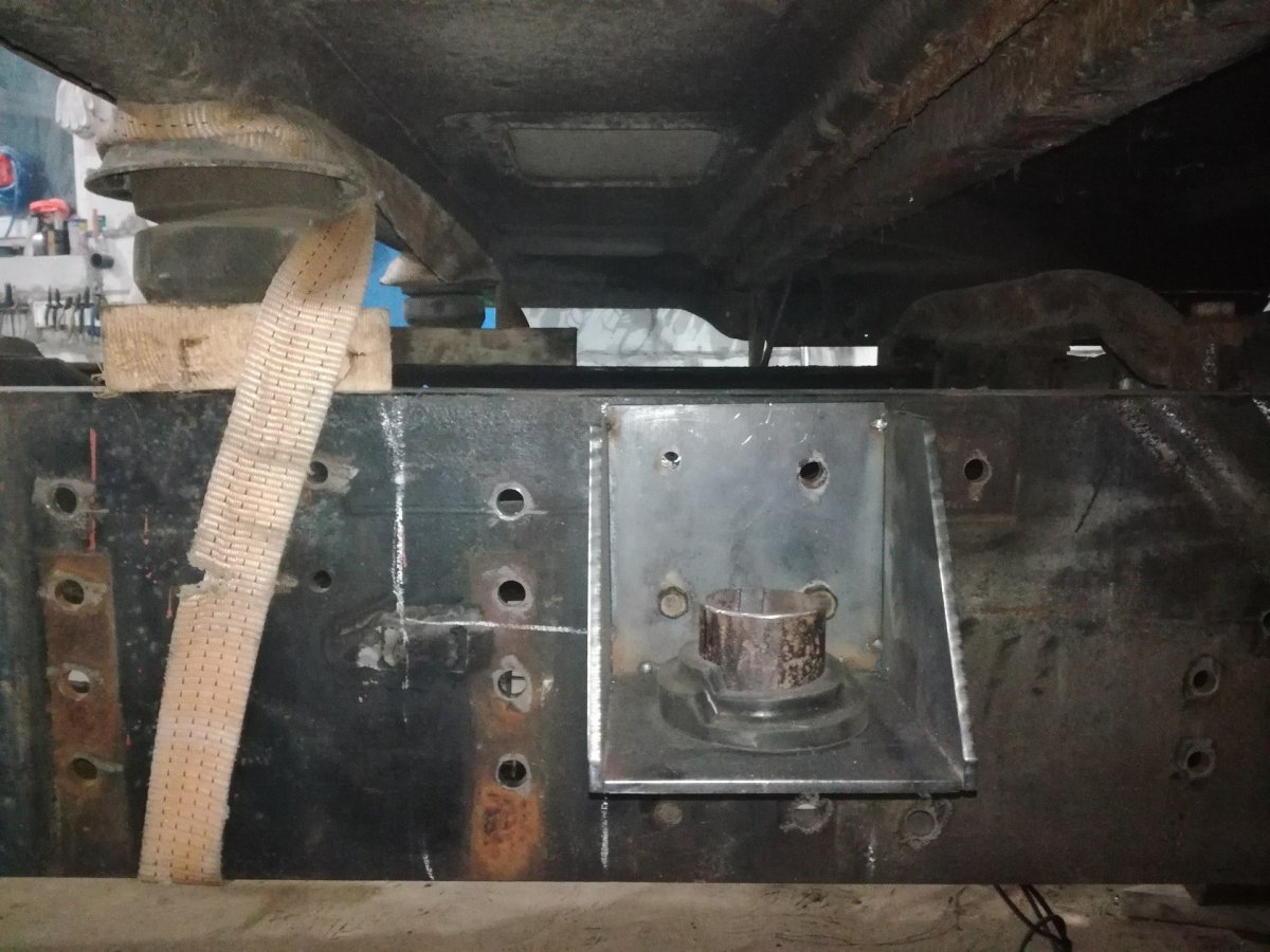 Крепление кабины ЗИЛ 4331