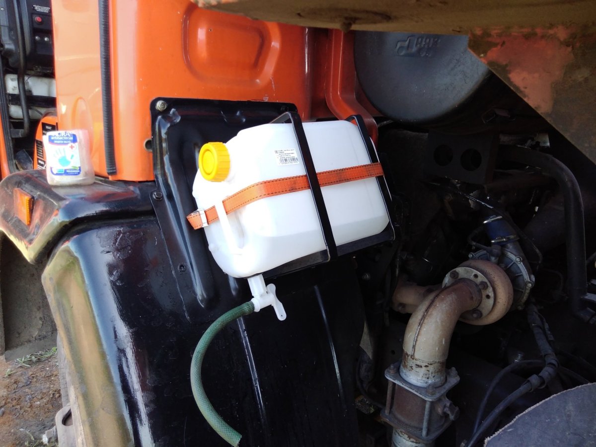 Умывальник на КАМАЗ 6520