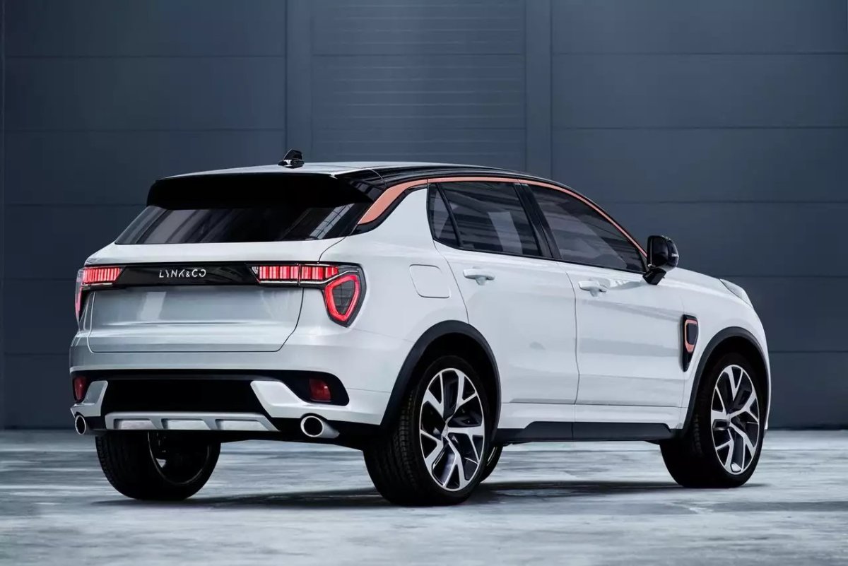 Кроссовер Lynk&amp;co