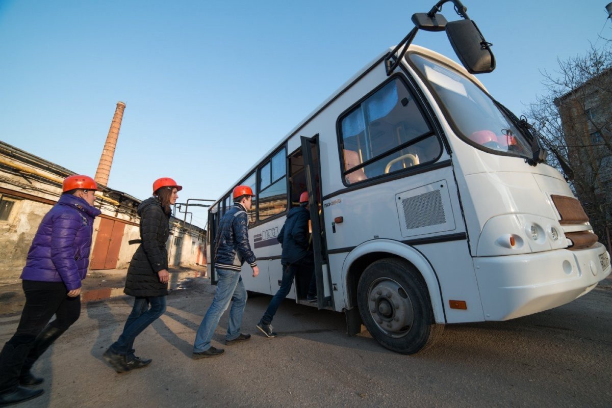 Автобус для перевозки рабочих