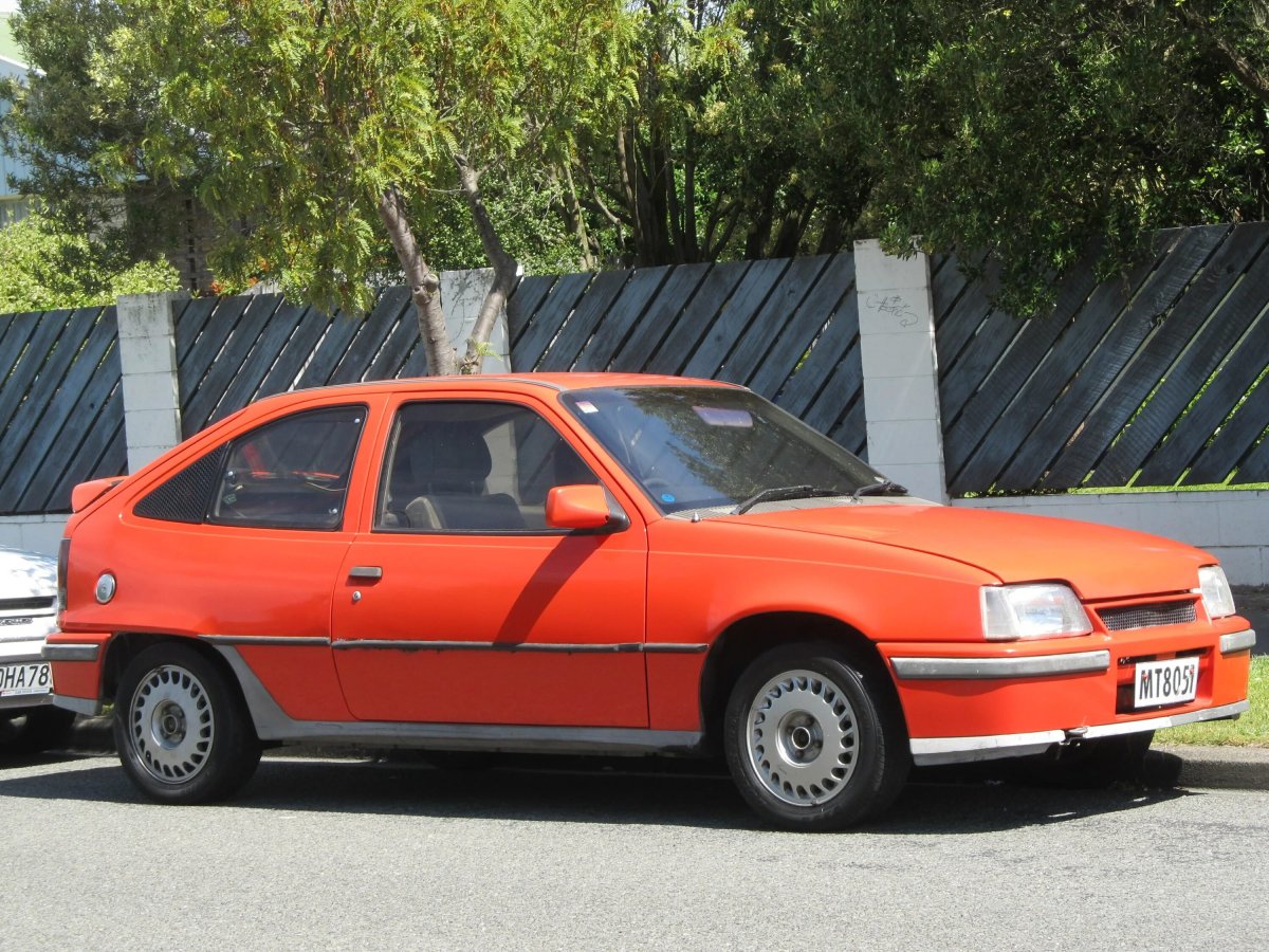 Opel Kadett GSI