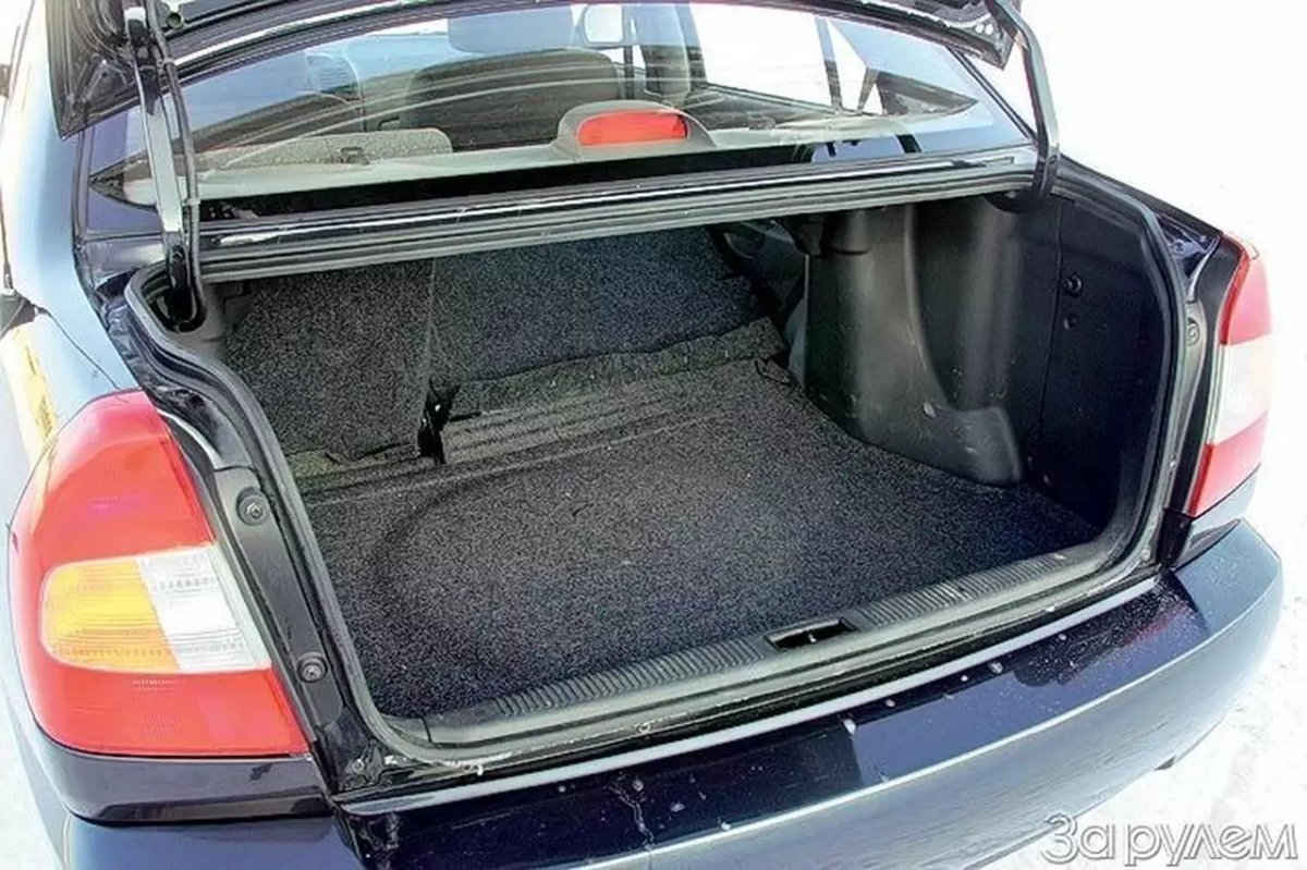 Объем багажника акцент ТАГАЗ