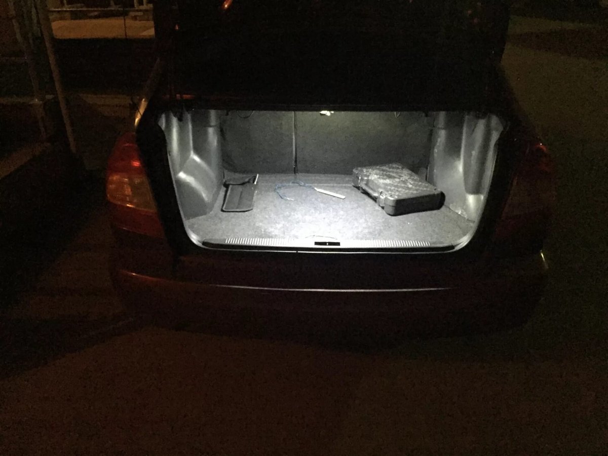 Освещение багажника акцент