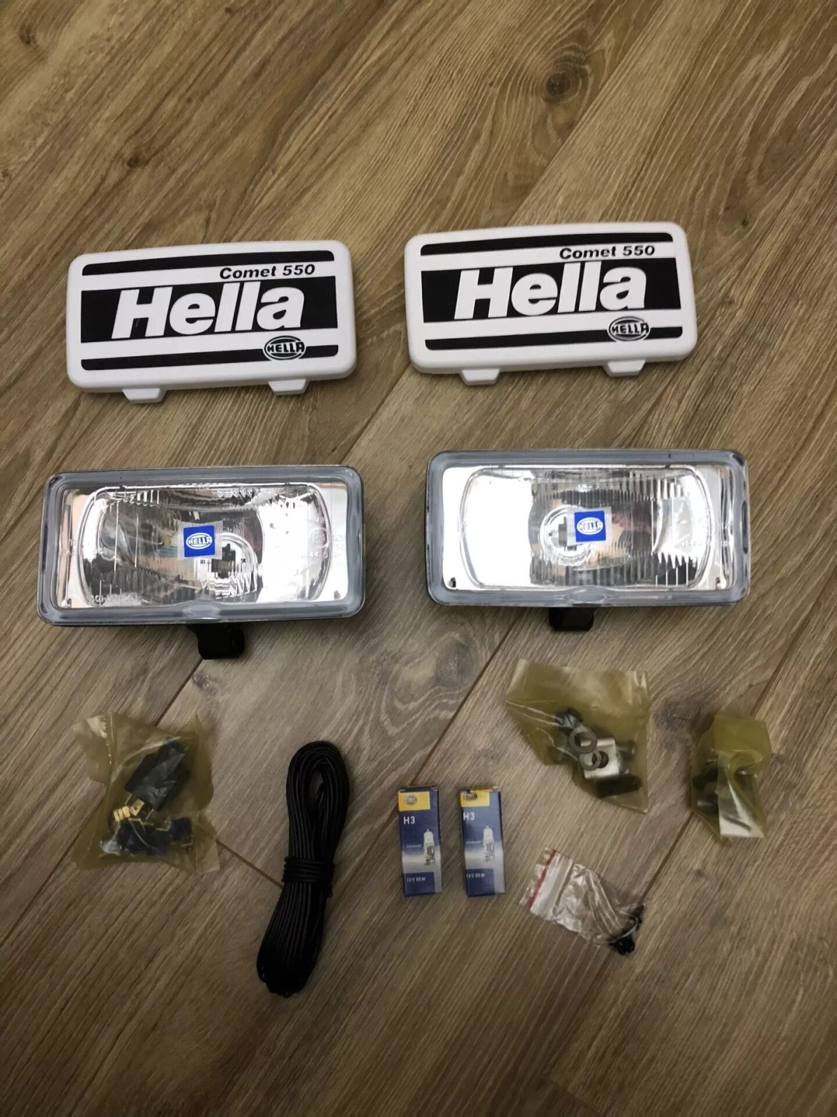 Противотуманные фары HELLA Comet 550