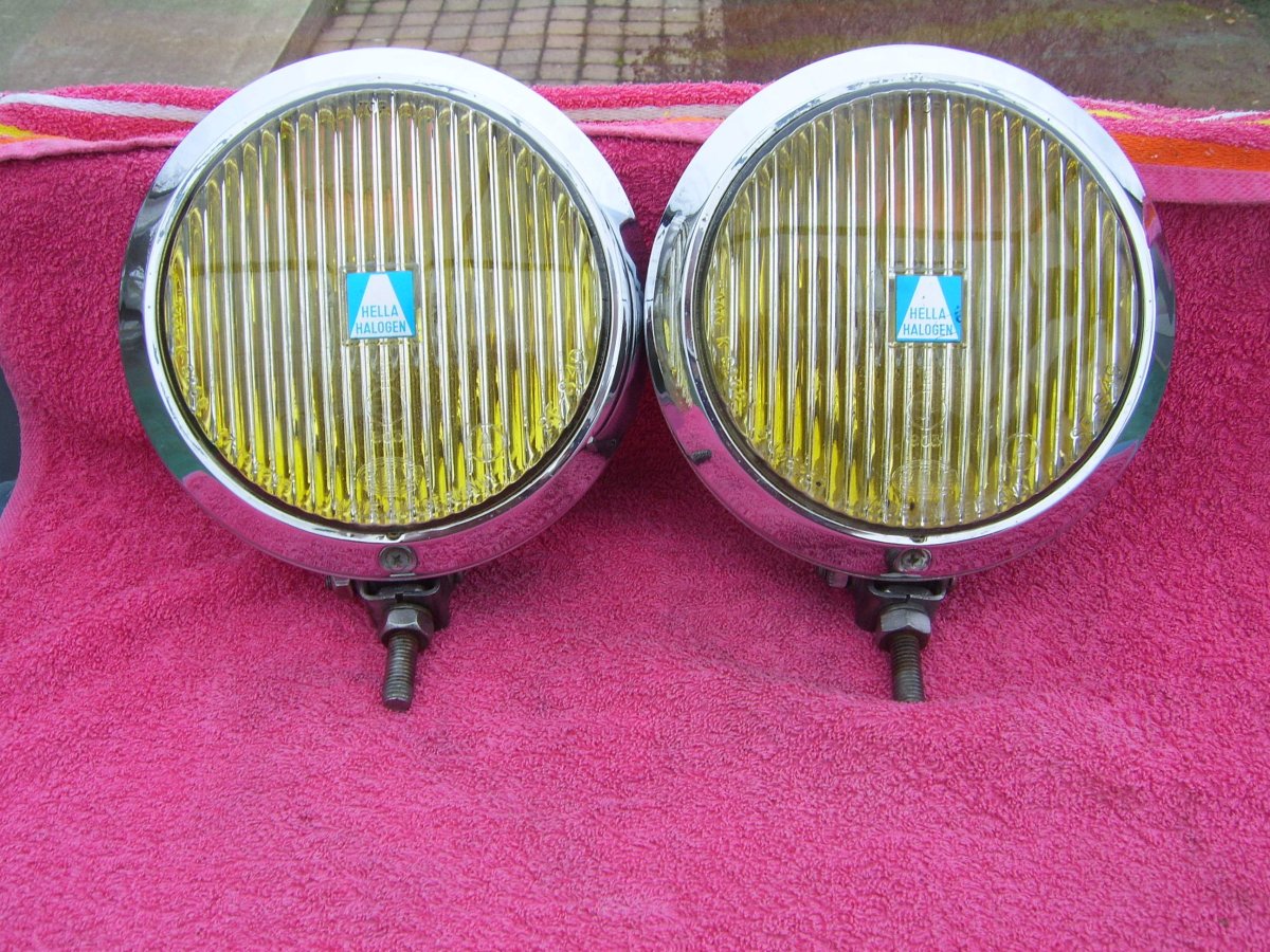 Противотуманная фара Хелла f25