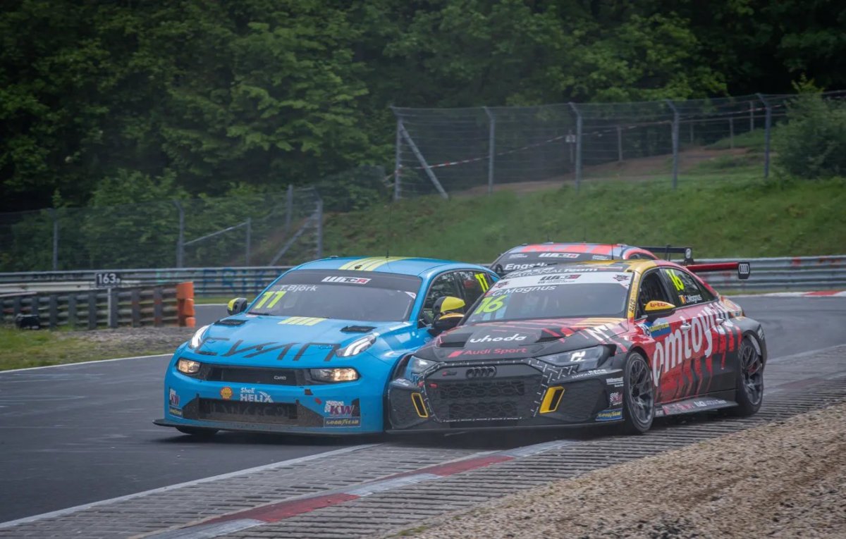 Туринг автоспорт