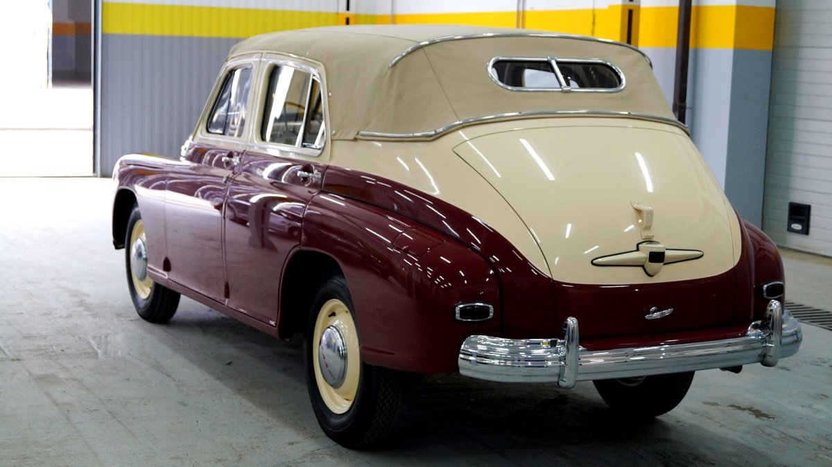 Автомобиль ГАЗ м20 победа