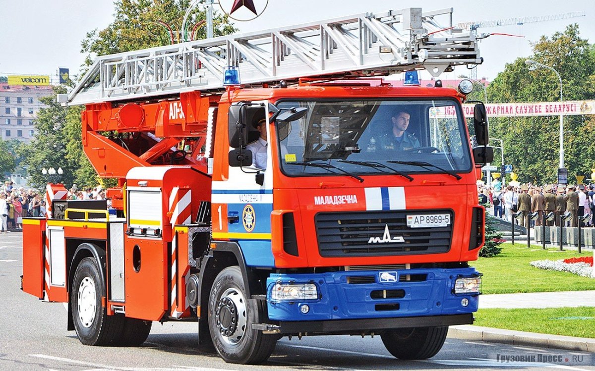 МАЗ-6923 пожарная машина