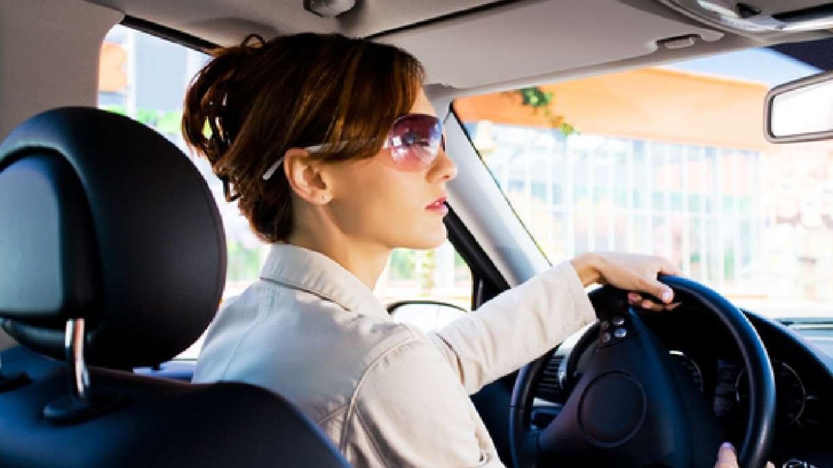 Женщина в автомобиле