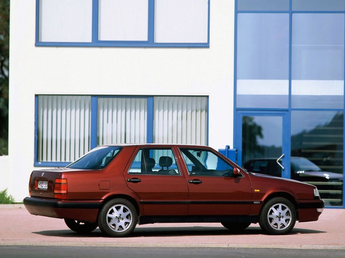 Lancia Thema 834