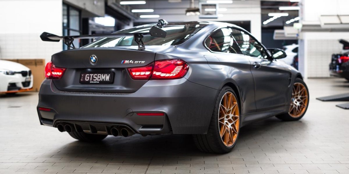 BMW m4 gt2