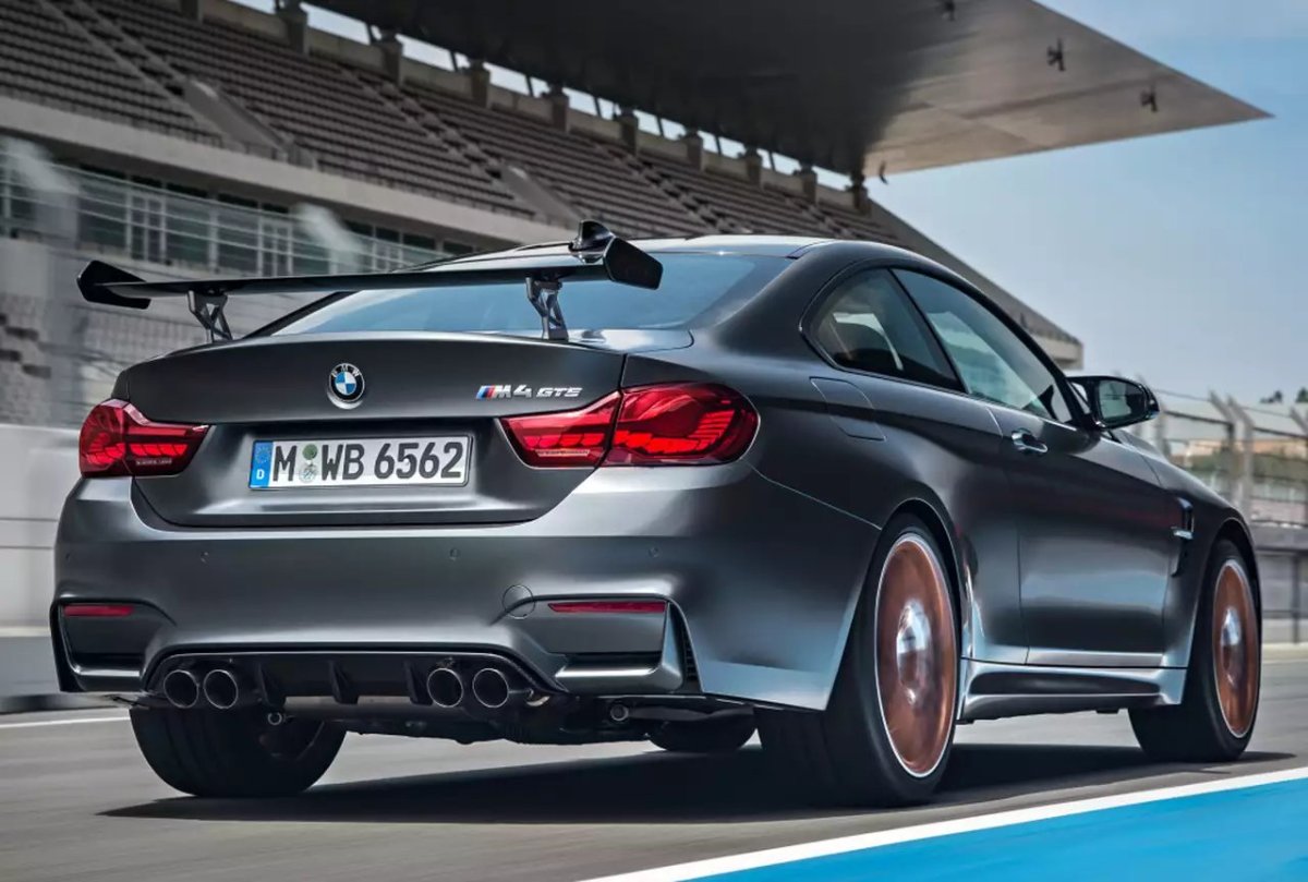 2016 BMW m4 GTS (f82)