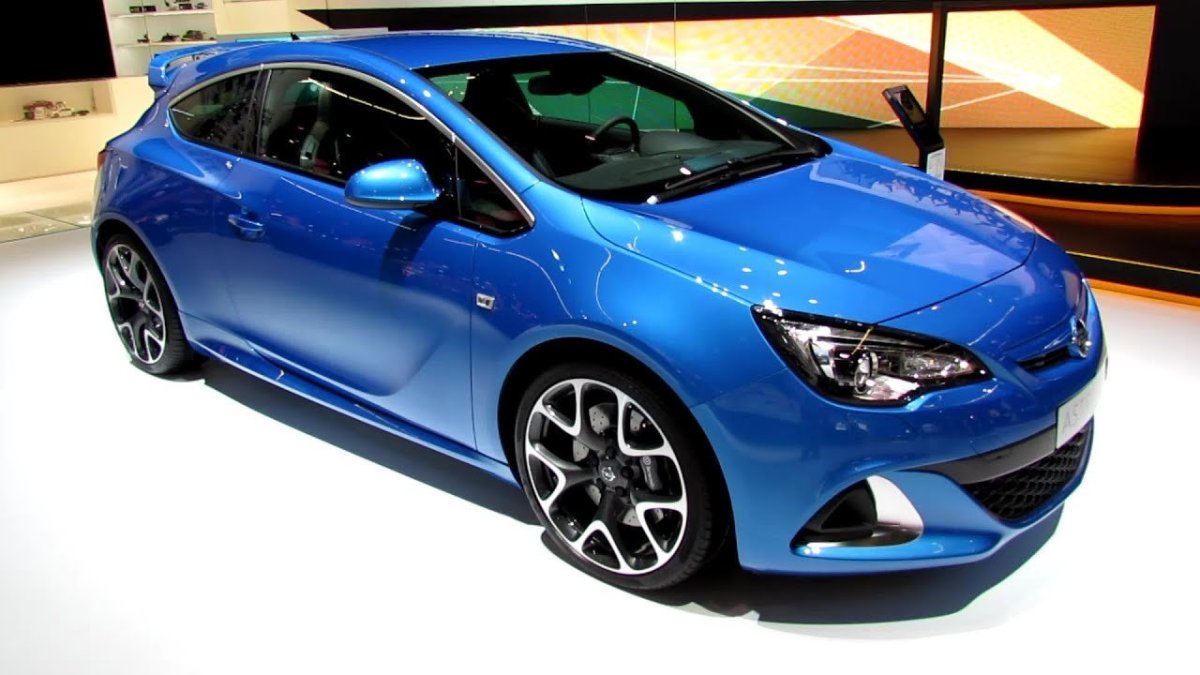 Opel Astra OPC 2013