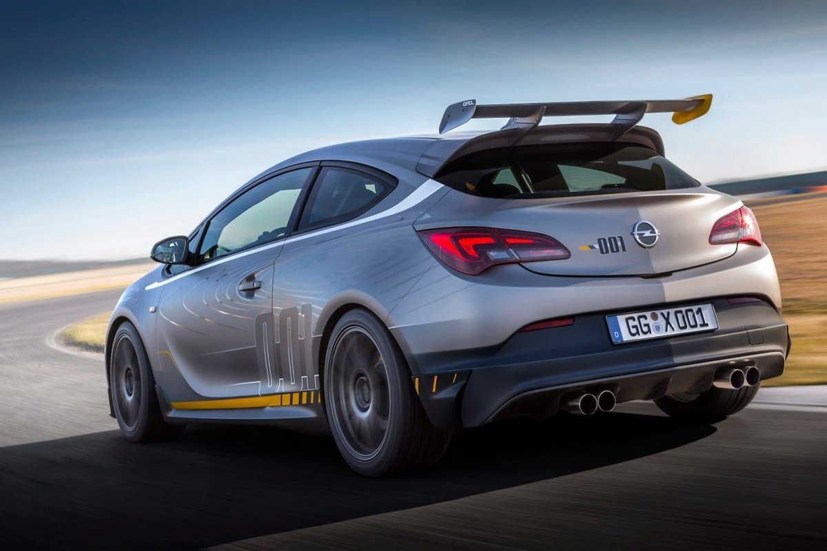Opel Astra OPC extreme