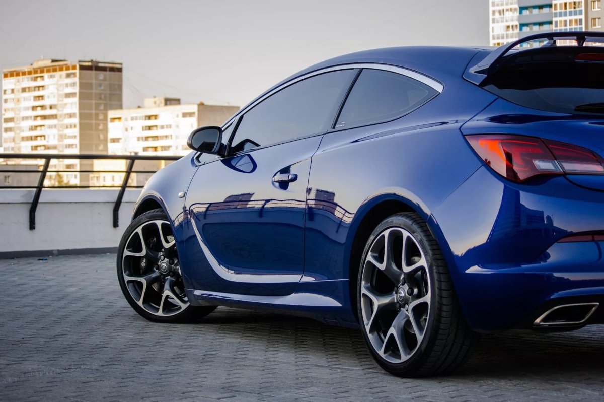 Опель Астра OPC 2013