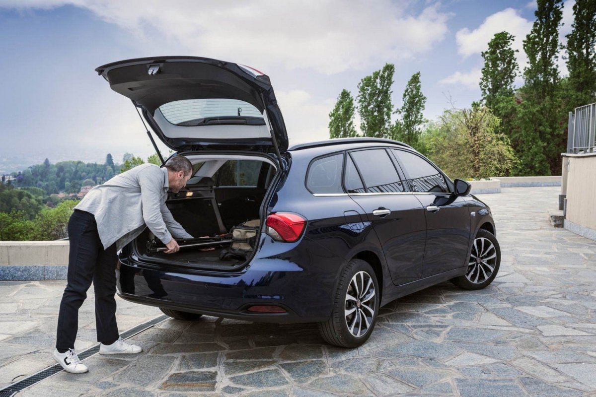 Fiat tipo Estate багажник