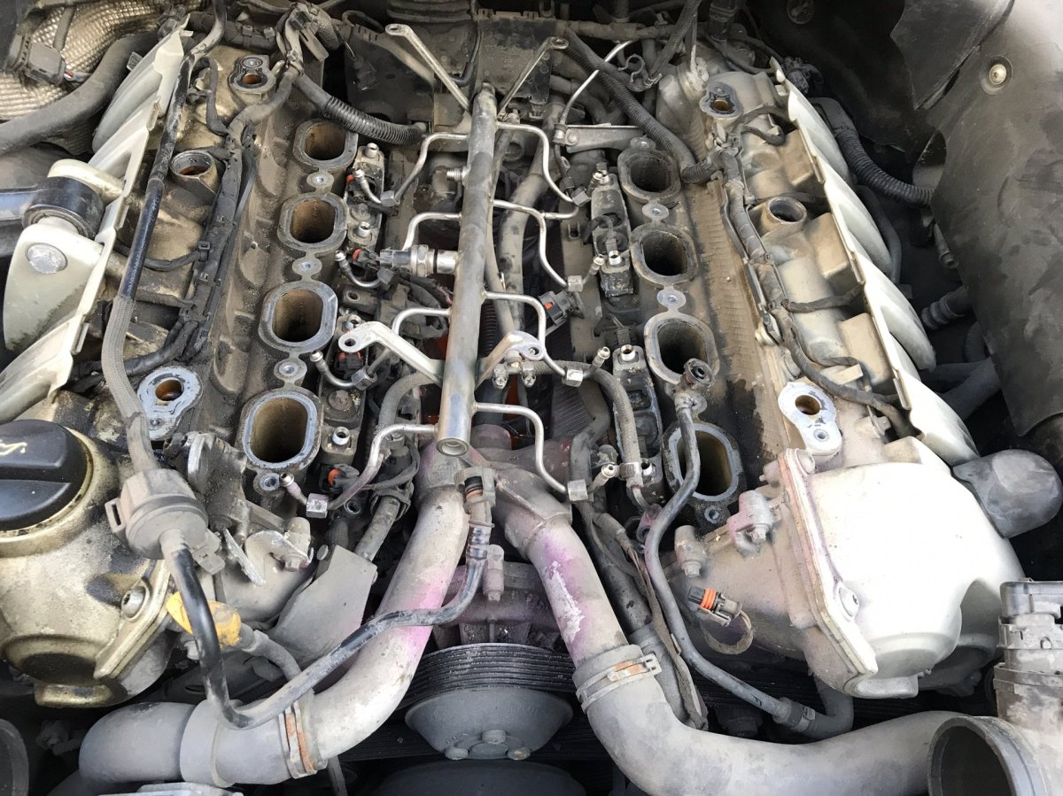 Термостат Порше Кайен 4.8 957