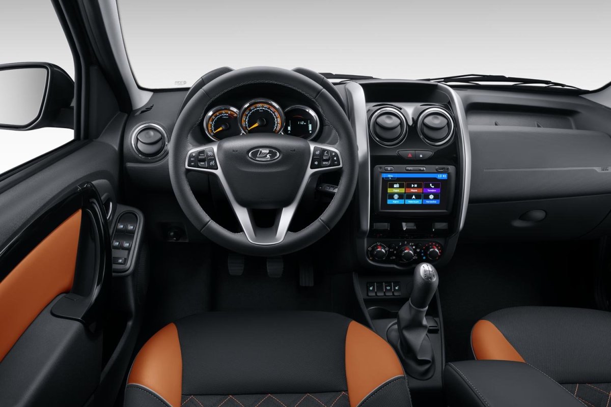 Лада Ларгус кросс новый салон