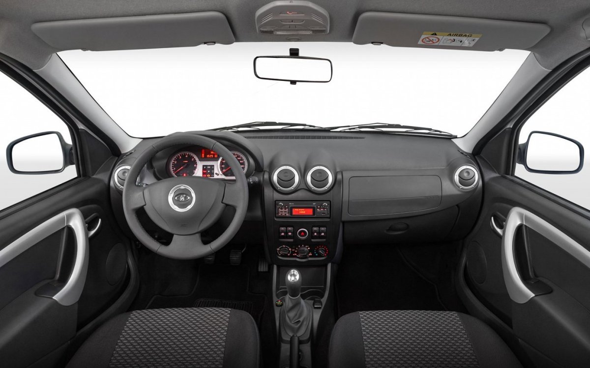 Lada Largus салон